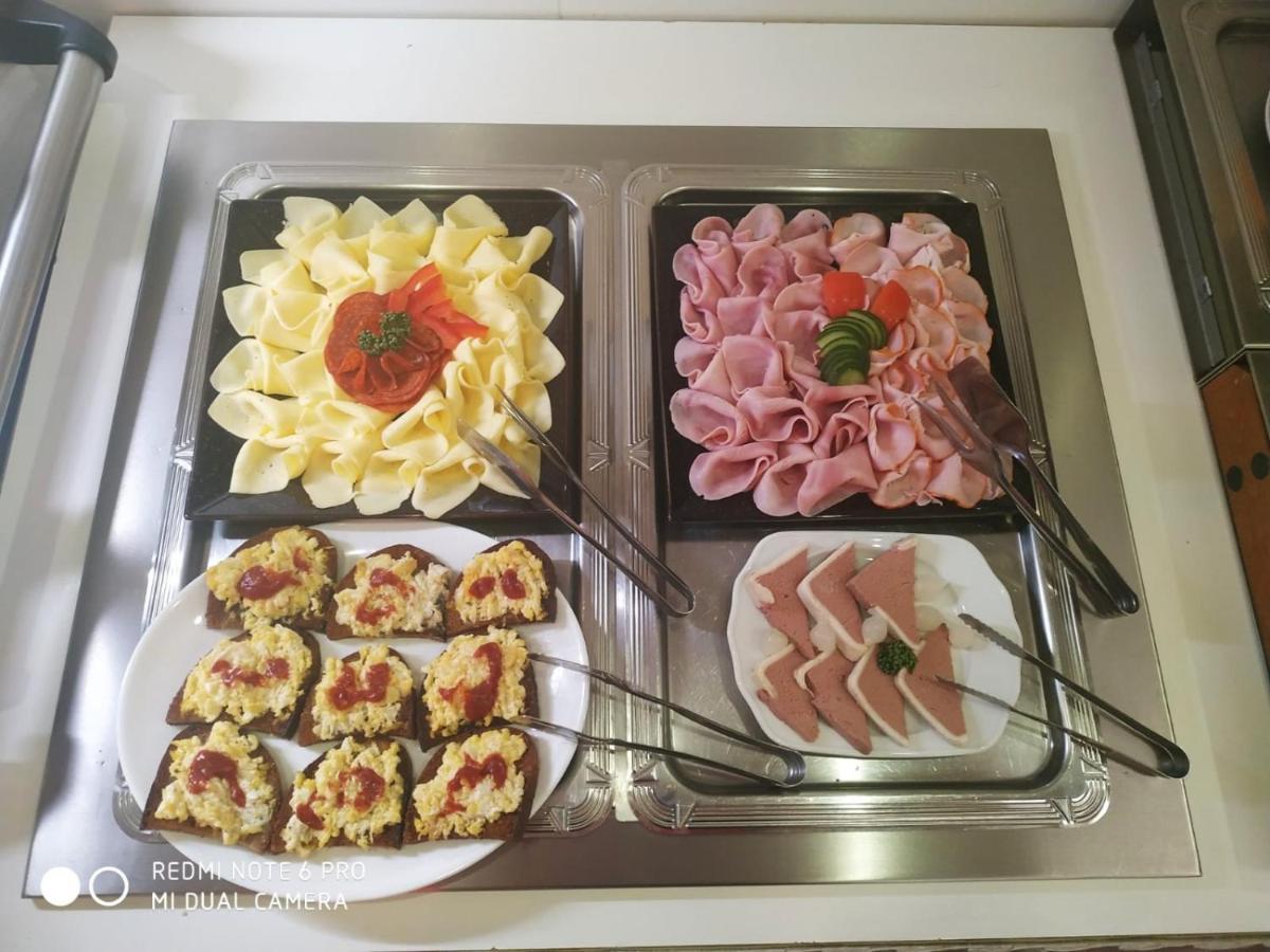 Hotel Plzen Ngoại thất bức ảnh