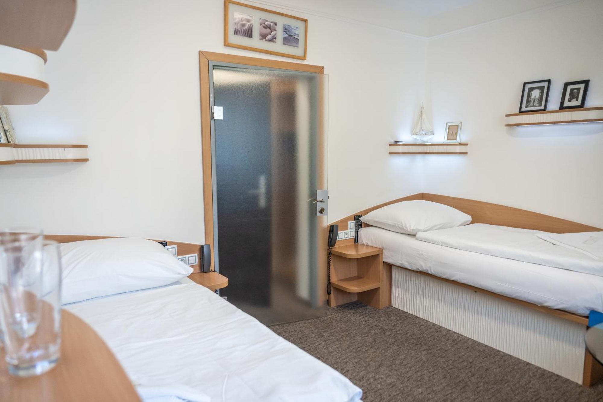 Hotel Plzen Ngoại thất bức ảnh