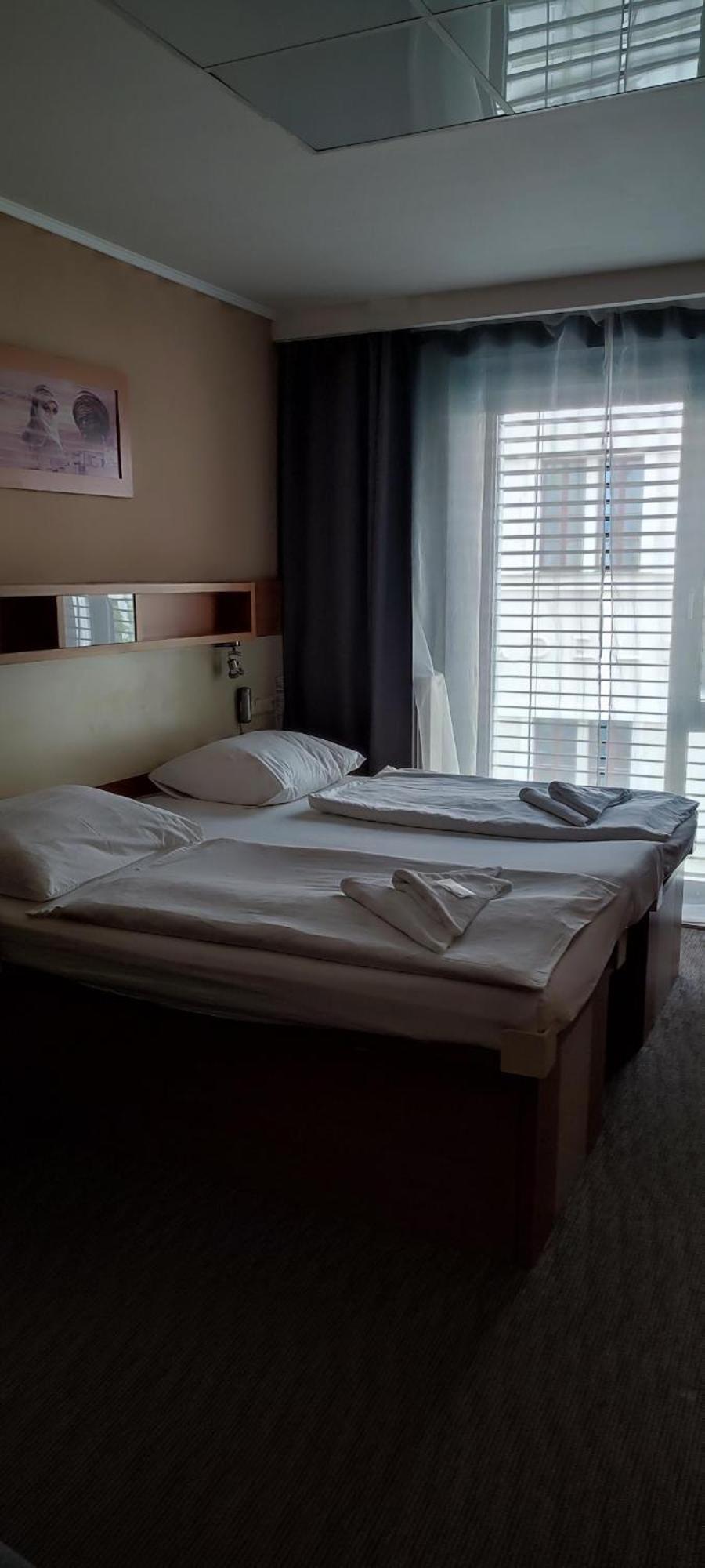Hotel Plzen Ngoại thất bức ảnh