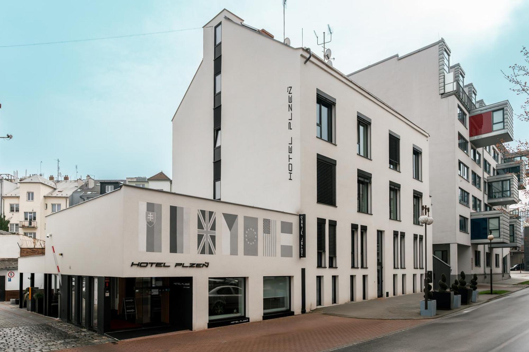 Hotel Plzen Ngoại thất bức ảnh