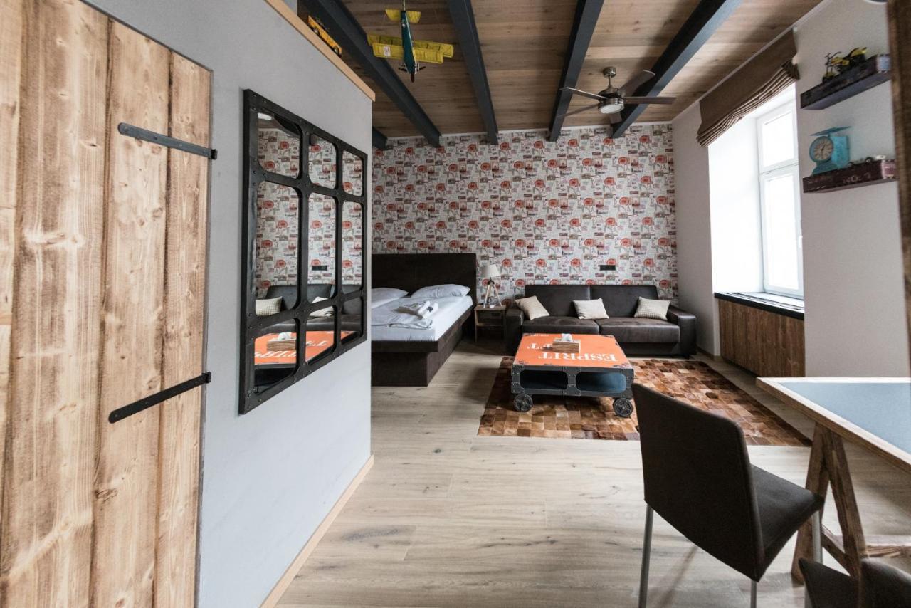 Hotel Plzen Ngoại thất bức ảnh